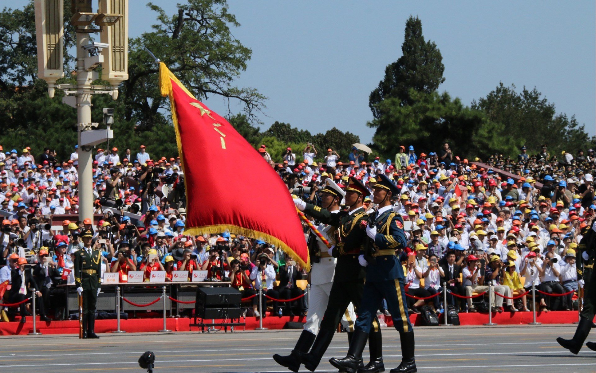 全市大规模健身挑战赛，引领全民运动热潮，健身挑战赛的报道